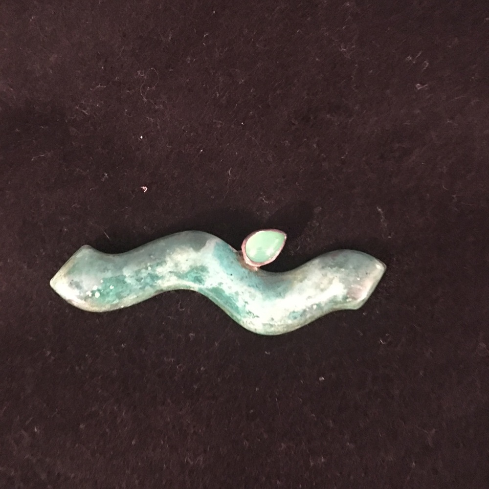 Jade Pin - Picture 2 of 3